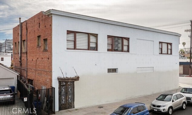4117 W Pico Boulevard Property Photo 2