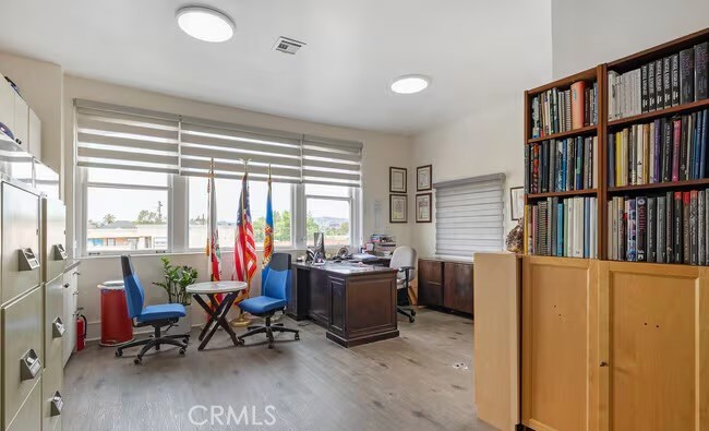 4117 W Pico Boulevard Property Photo 10
