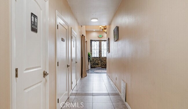 4117 W Pico Boulevard Property Photo 17