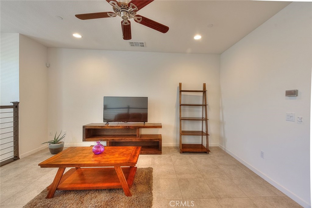 8872 Maple C Property Photo 10