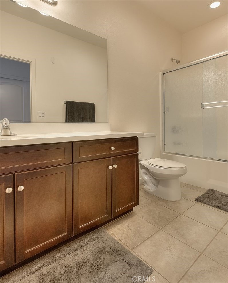 8872 Maple C Property Photo 33
