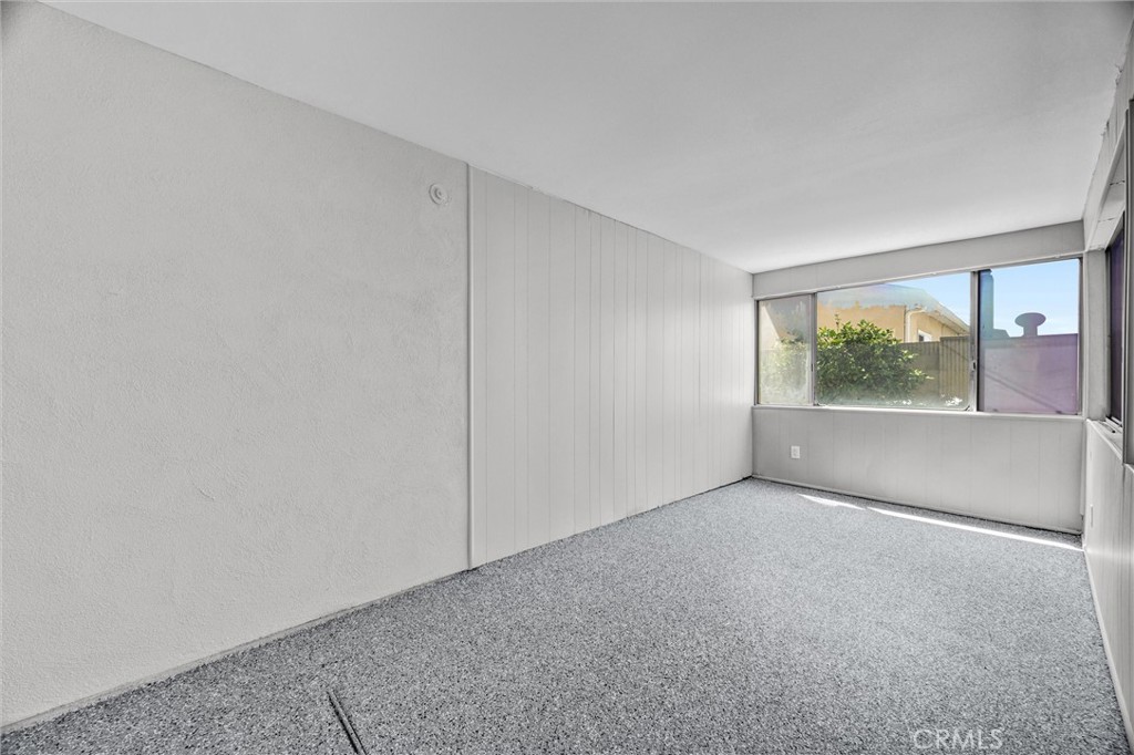9719 Pauline Drive Property Photo 32