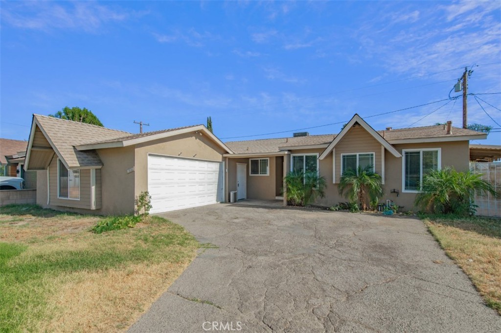 10219 Effen Street Property Photo 1