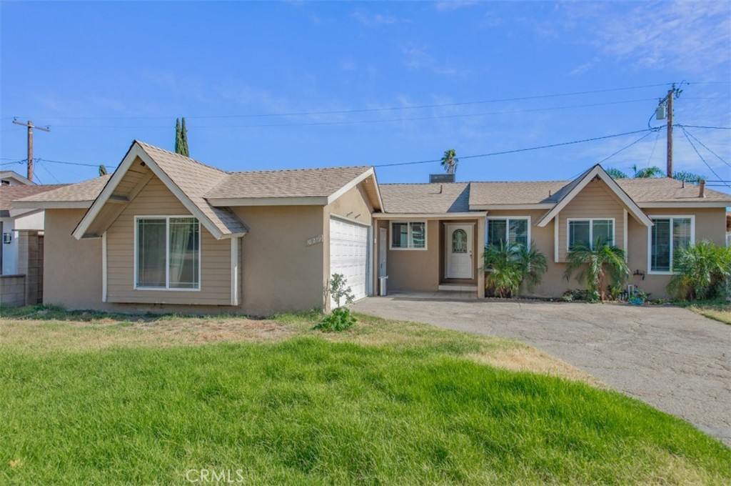 10219 Effen Street Property Photo 3
