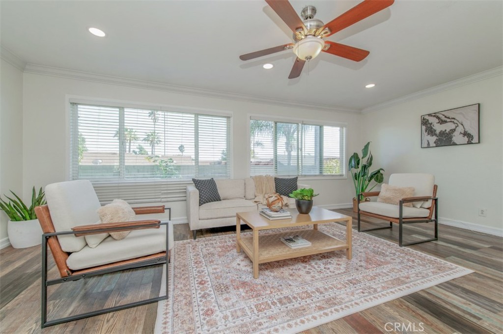 10219 Effen Street Property Photo 6