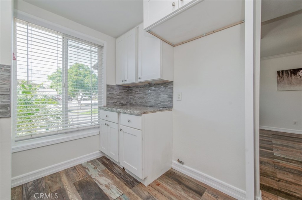10219 Effen Street Property Photo 13