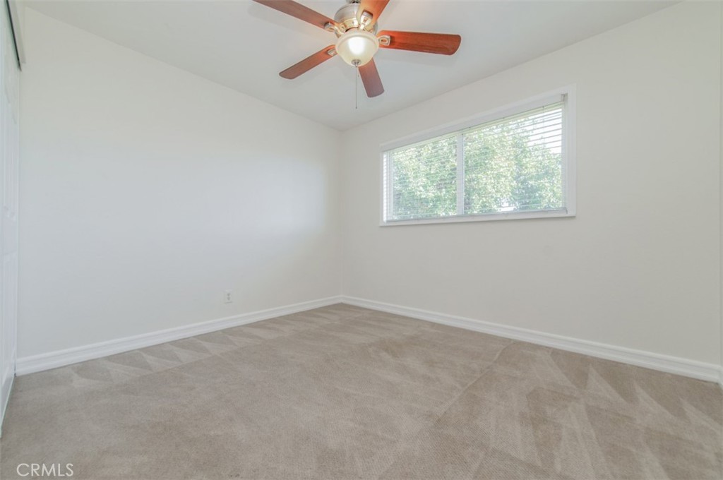 10219 Effen Street Property Photo 15
