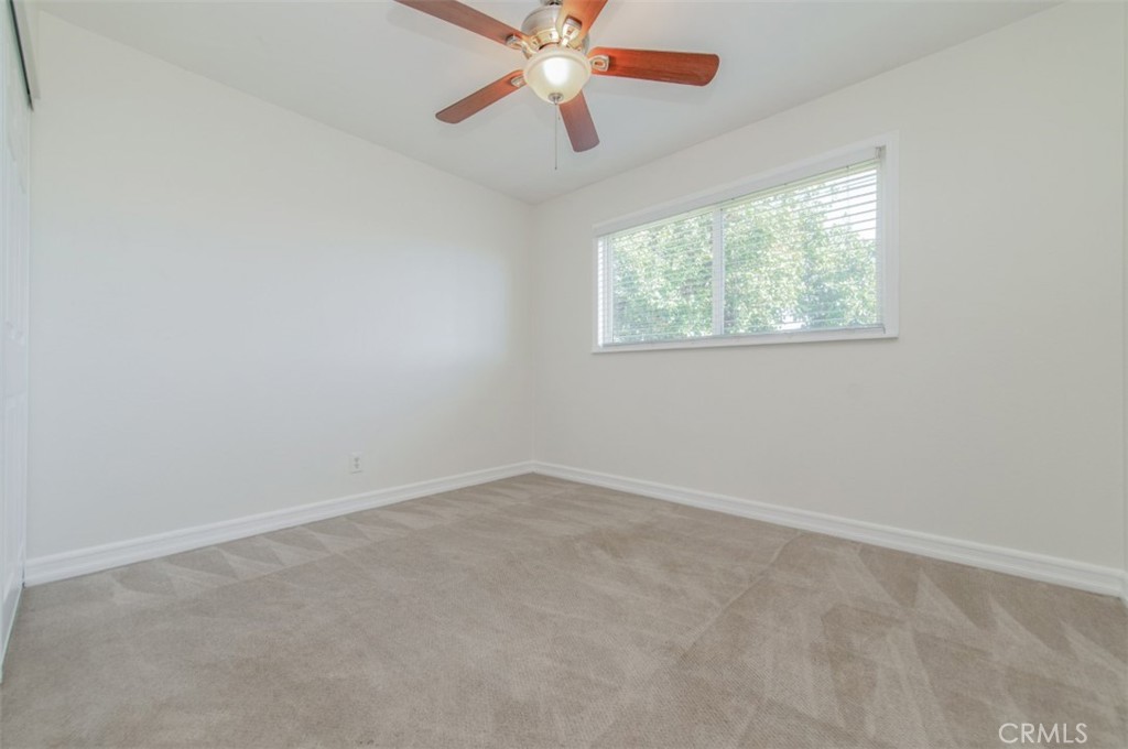 10219 Effen Street Property Photo 15