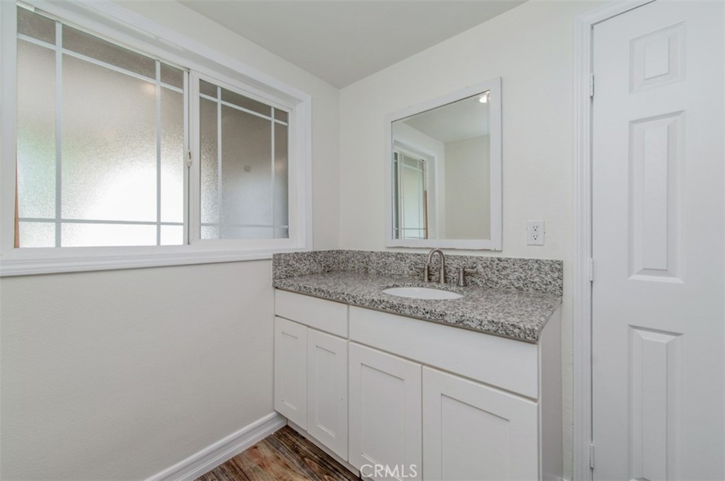 10219 Effen Street Property Photo 20