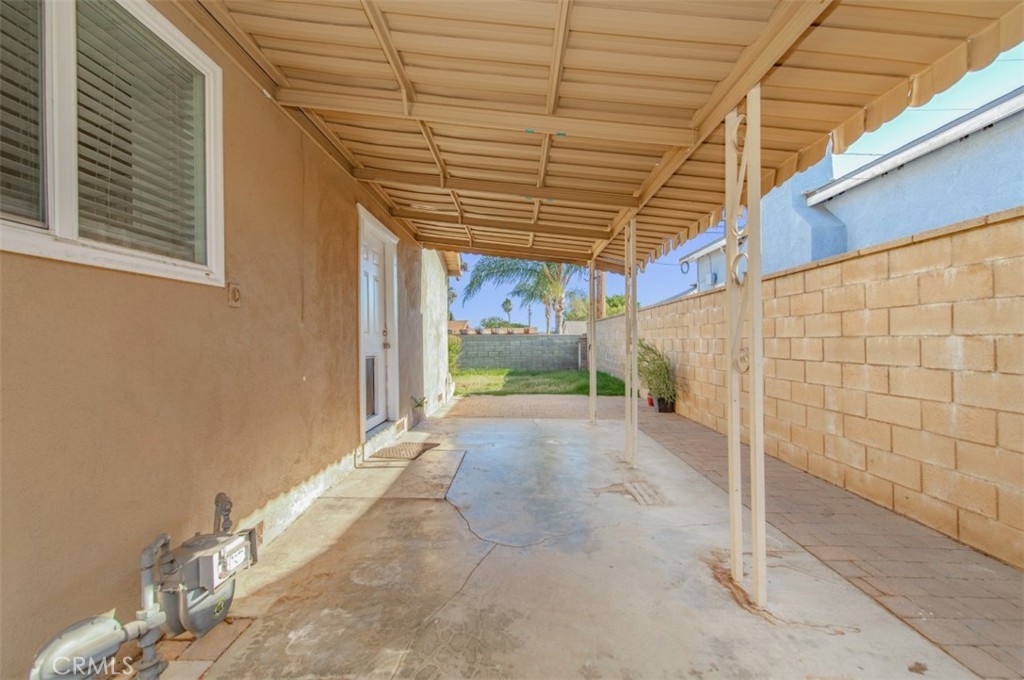 10219 Effen Street Property Photo 23