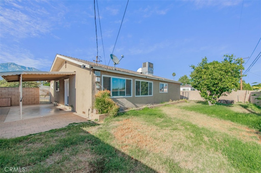 10219 Effen Street Property Photo 25