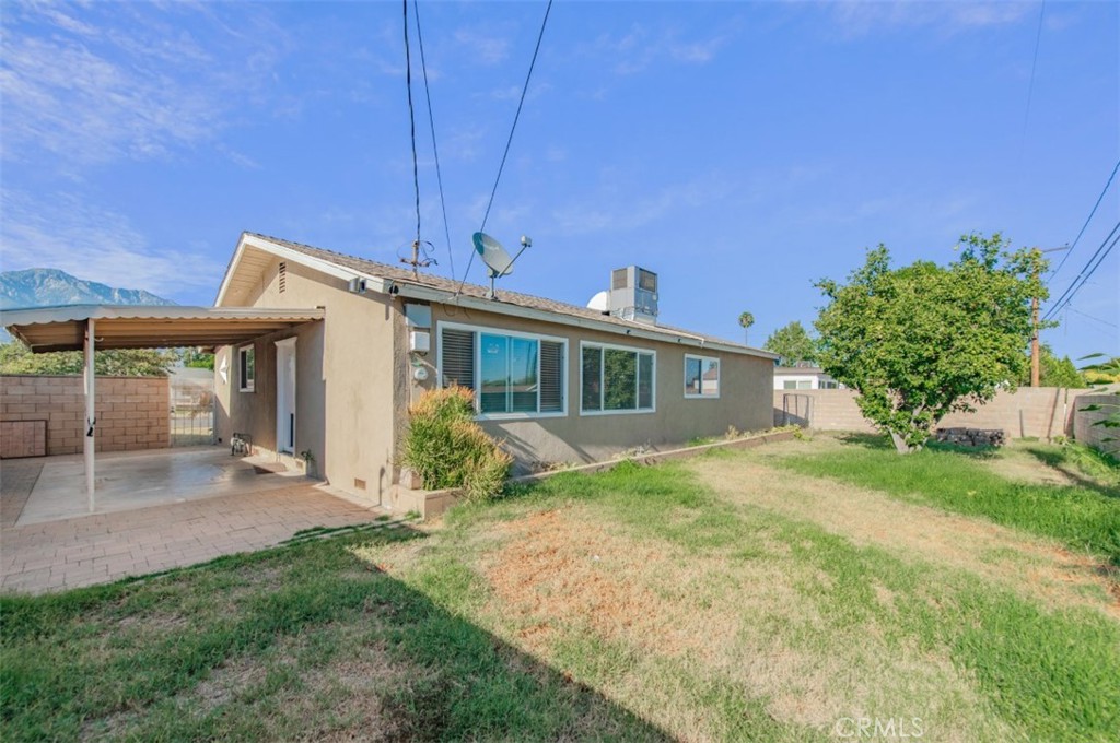 10219 Effen Street Property Photo 25