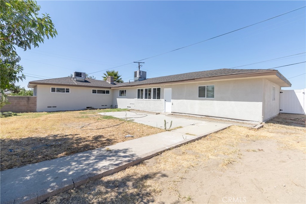 310 E Mariposa Property Photo 18