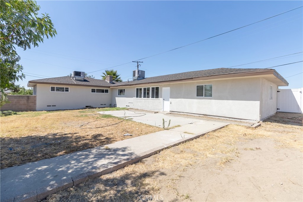310 E Mariposa Property Photo 18