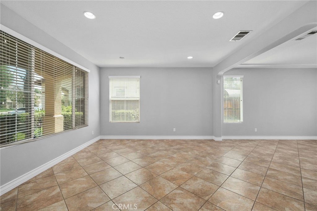 34823 Miller Pl Property Photo 8