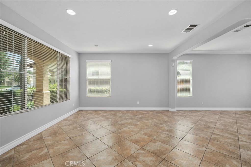 34823 Miller Pl Property Photo 12