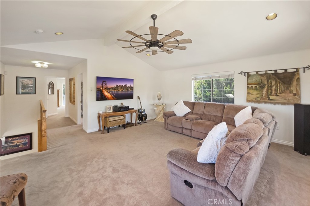 15597 Rolling Ridge Property Photo 18