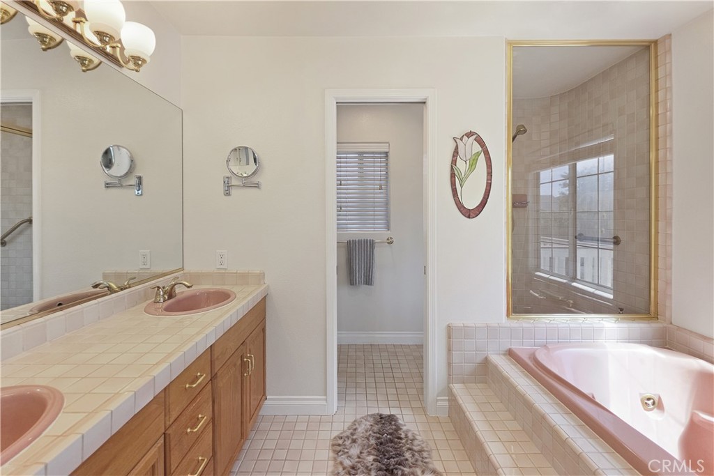 15597 Rolling Ridge Property Photo 20