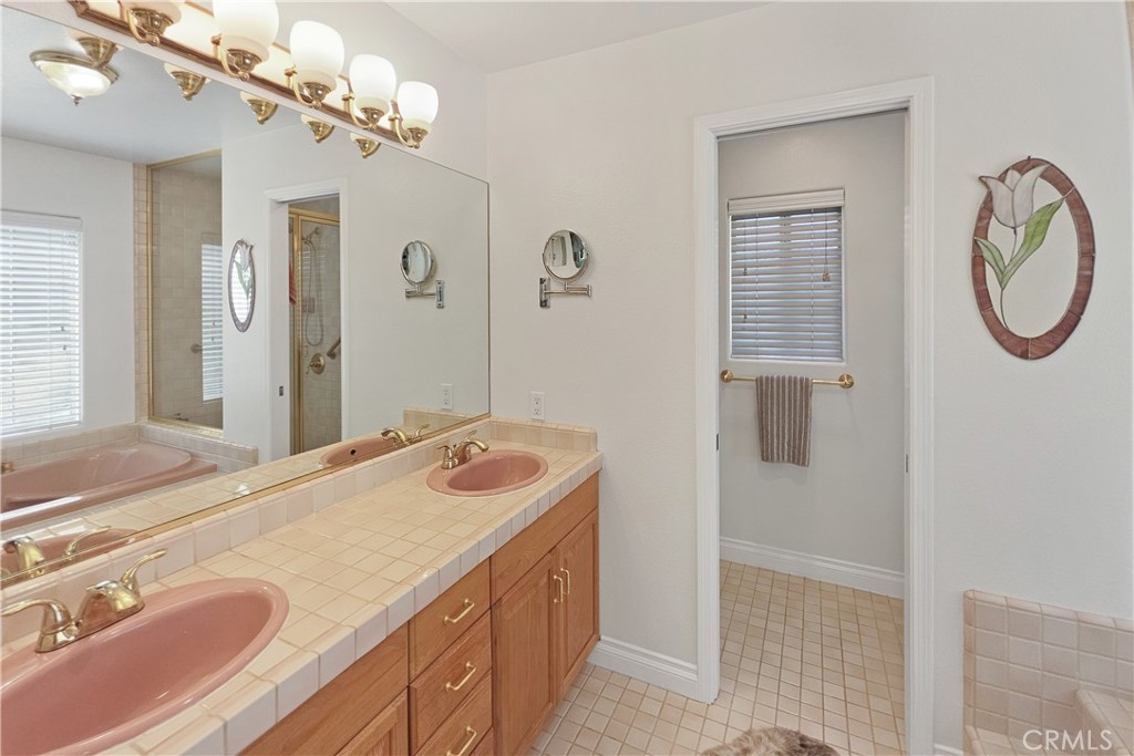 15597 Rolling Ridge Property Photo 21