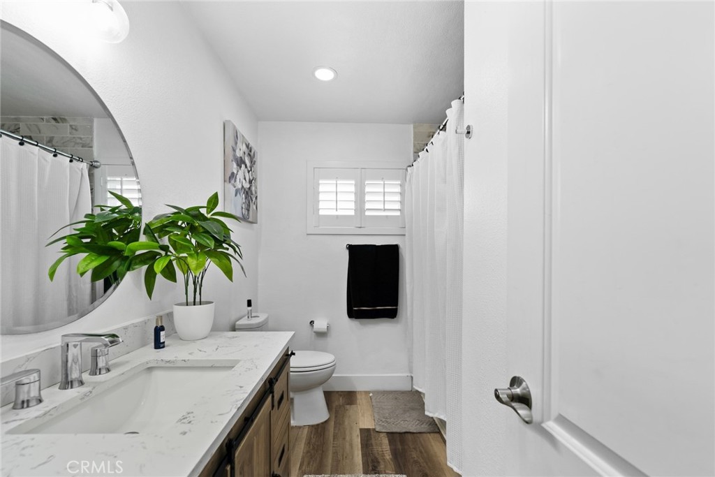 3025 N Alameda Property Photo 14