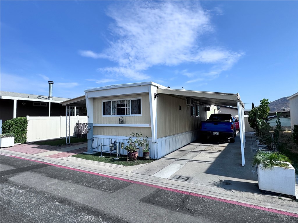 16860 Slover Property Photo 1
