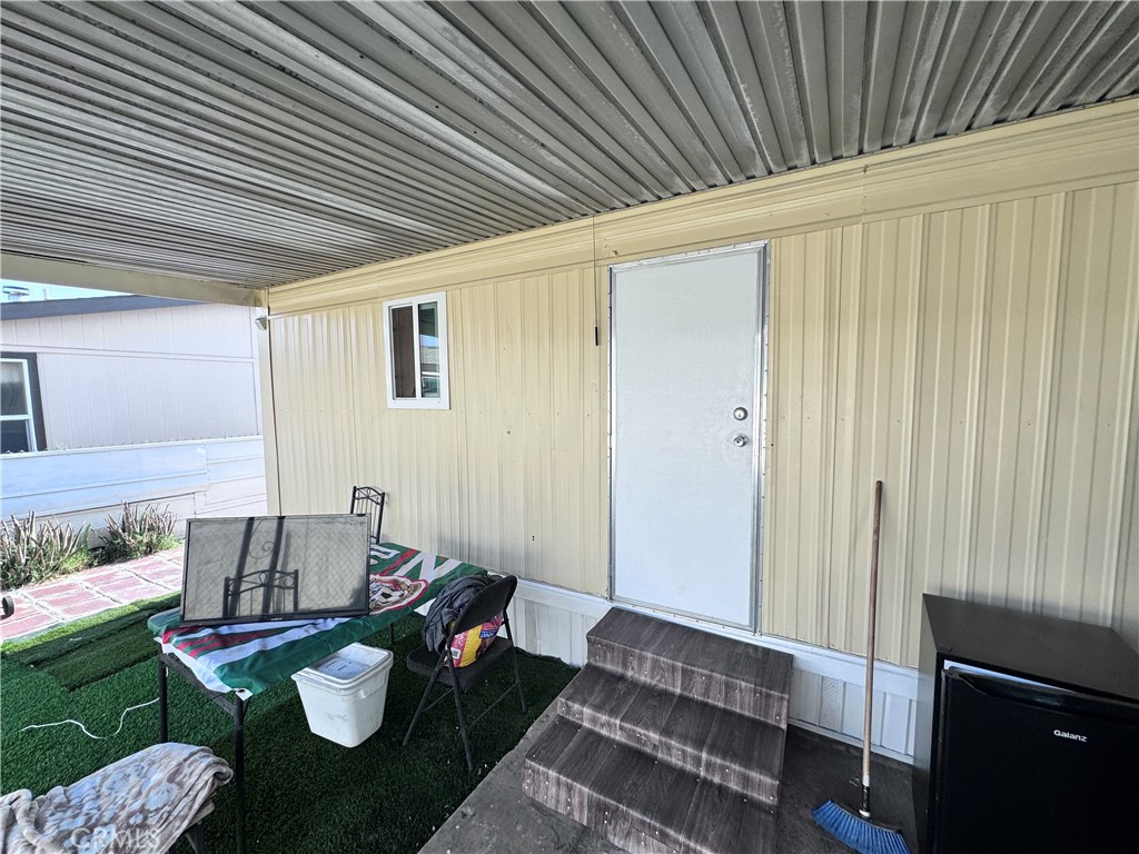 16860 Slover Property Photo 22