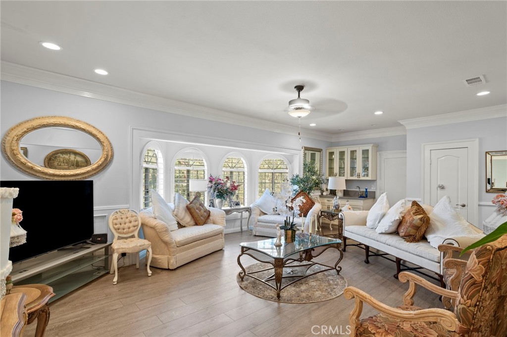 10174 Sun Valley Property Photo 8