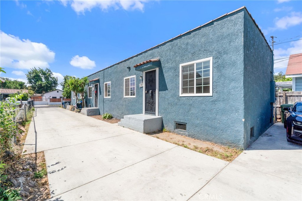 135 E 77th Street Property Photo 2