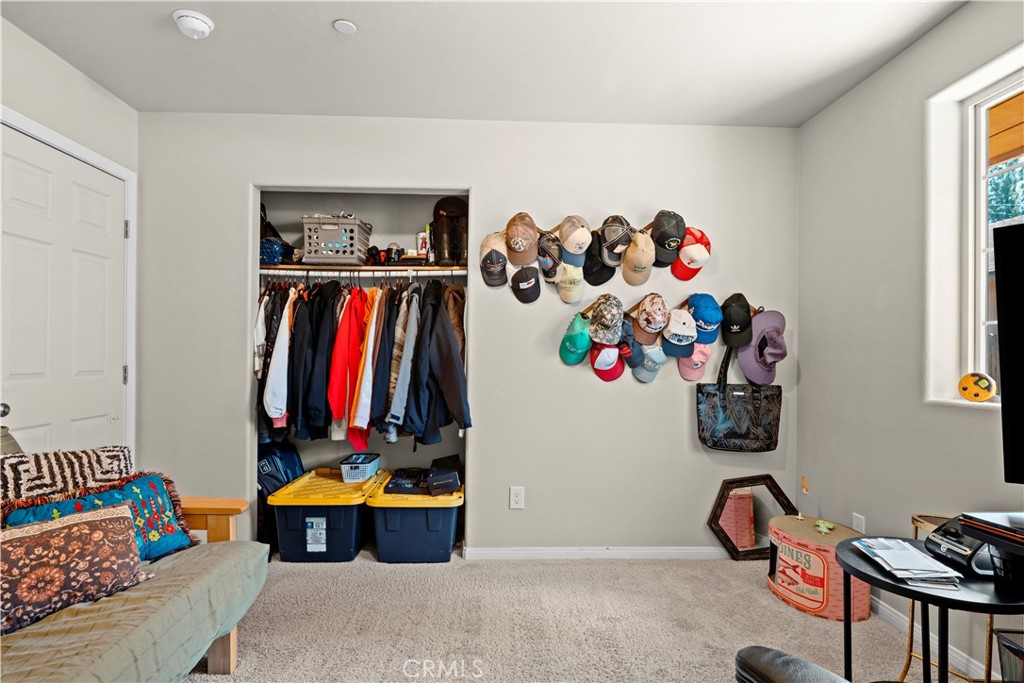 969 Hemlock Property Photo 36