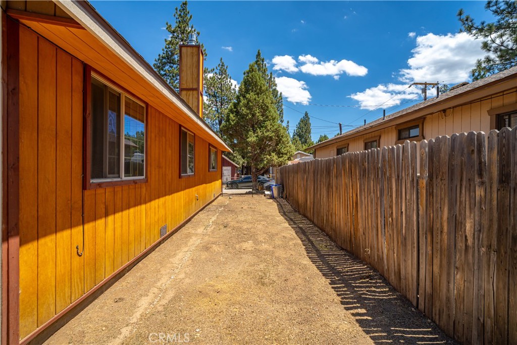 969 Hemlock Property Photo 42