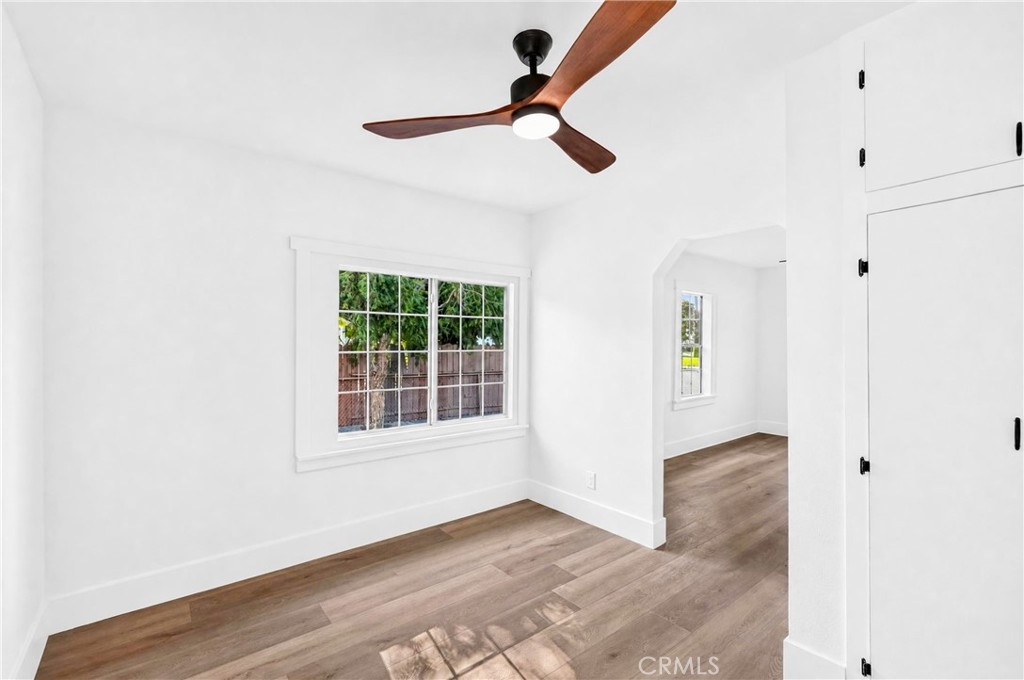 921 W Grand Property Photo 10