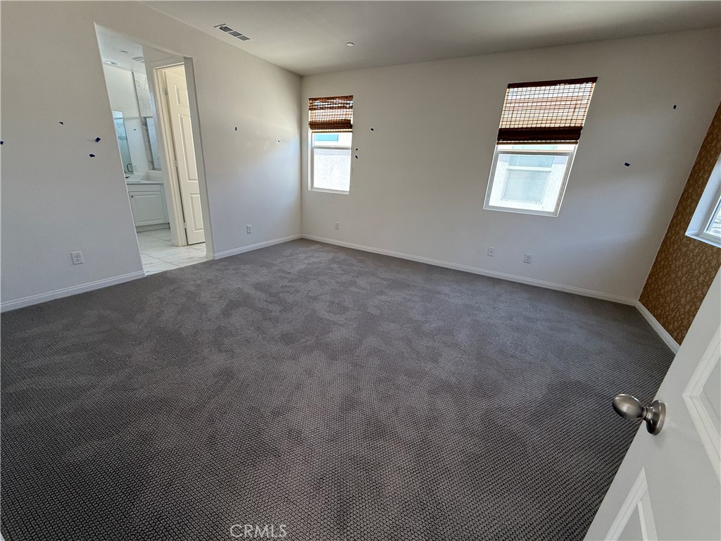 27418 Pioneer Court Property Photo 7