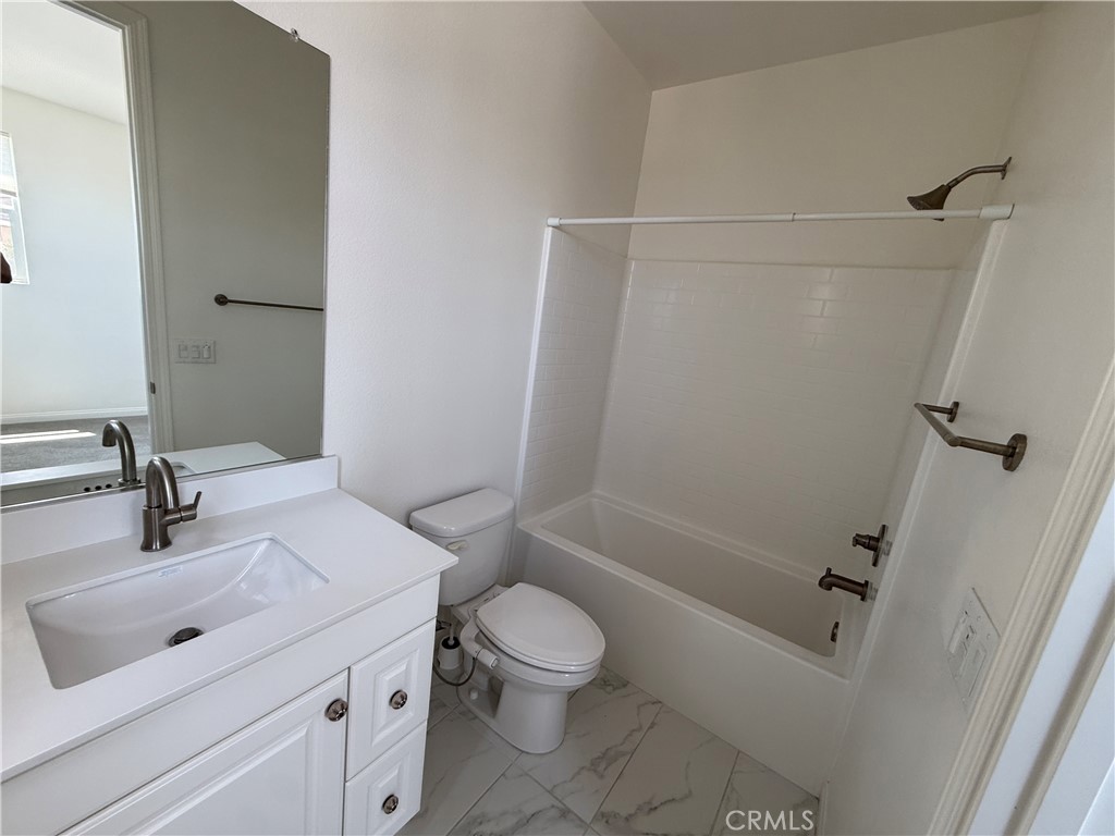 27418 Pioneer Court Property Photo 10