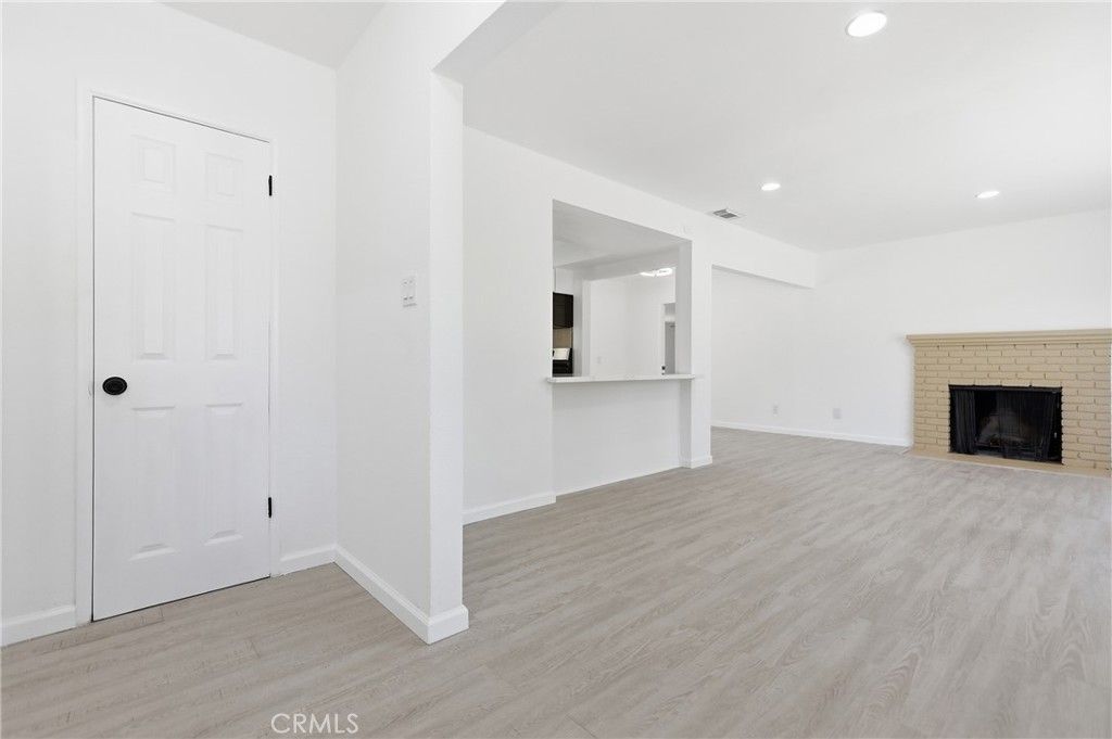 371 E Mariposa Drive Property Photo 7
