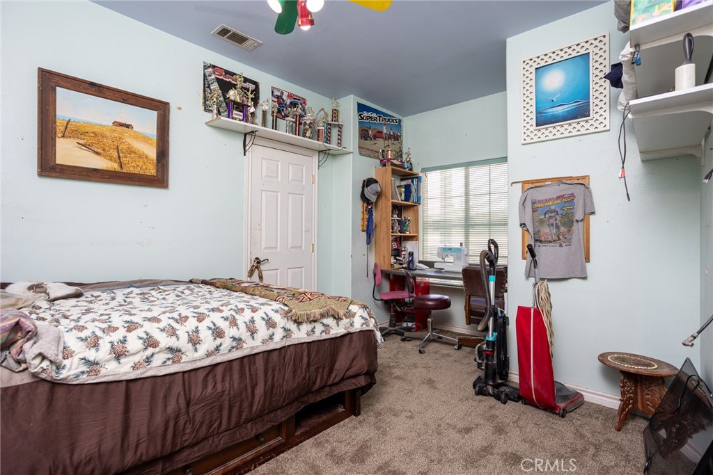 1220 Smoke Tree Property Photo 21