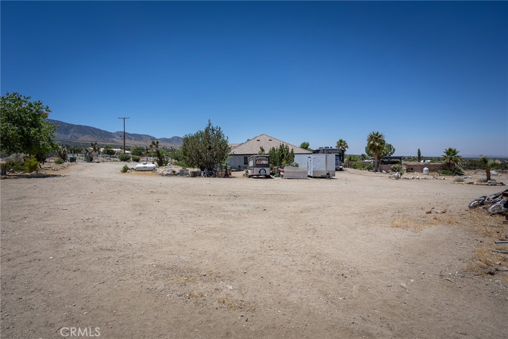 1220 Smoke Tree Property Photo 37