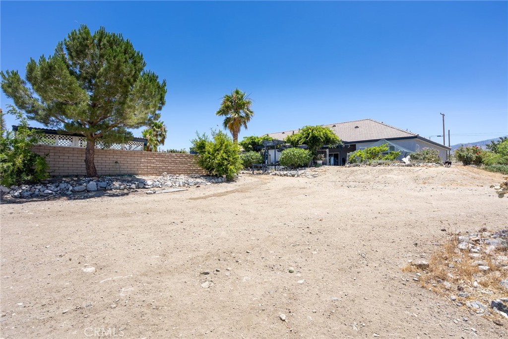 1220 Smoke Tree Property Photo 39
