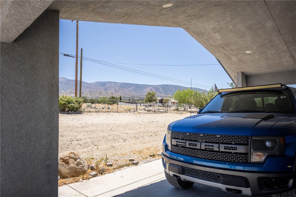 1220 Smoke Tree Property Photo 40