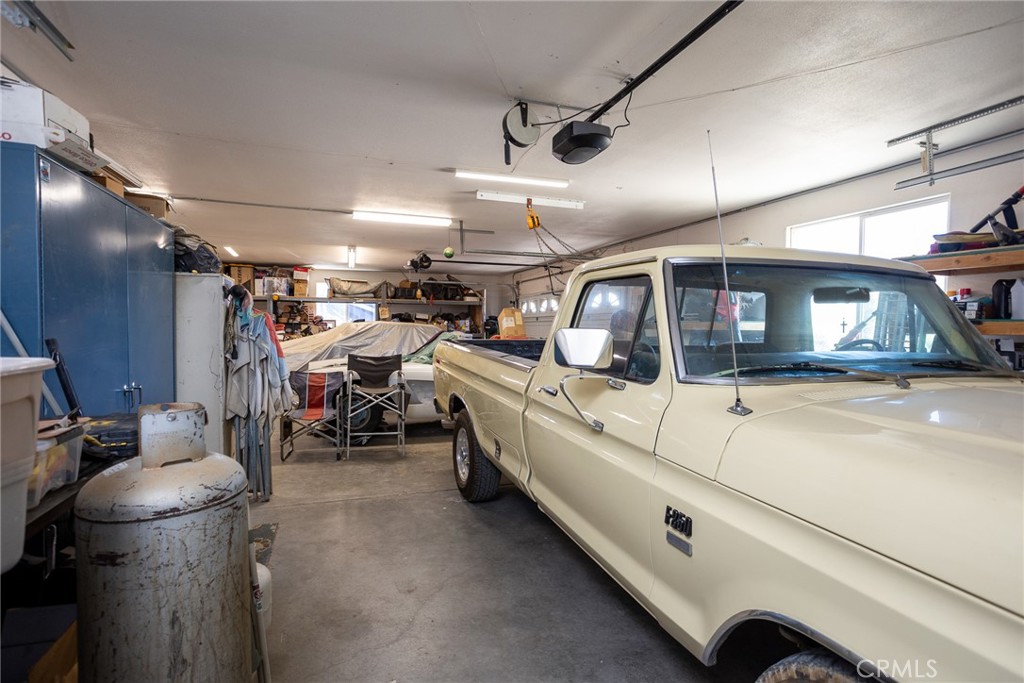 1220 Smoke Tree Property Photo 43