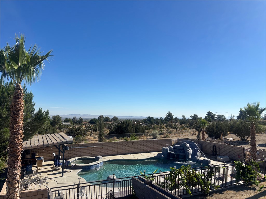 1220 Smoke Tree Property Photo 44