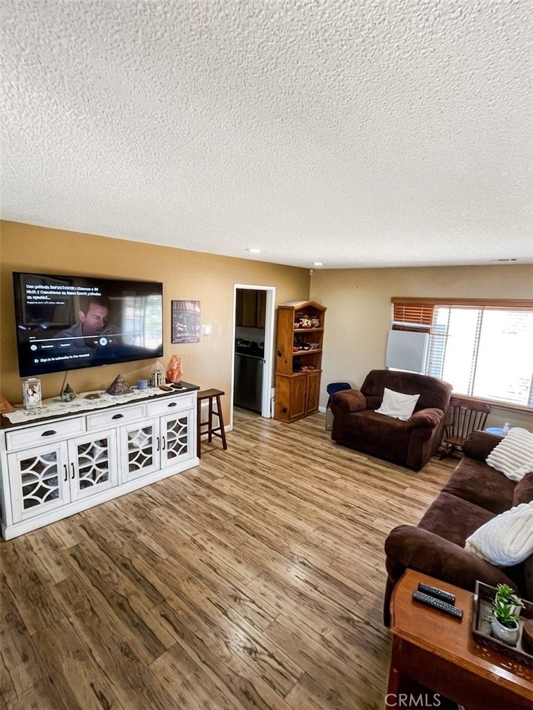 15893 Arbury Property Photo 2
