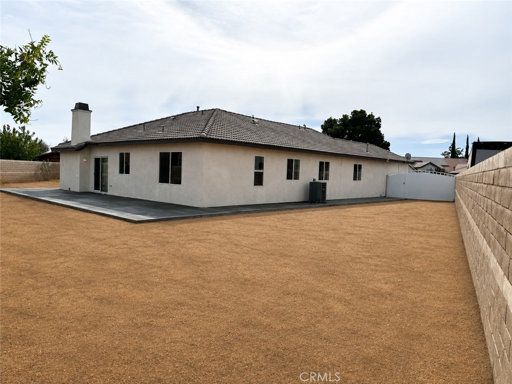 13900 Nelliebell Property Photo 17