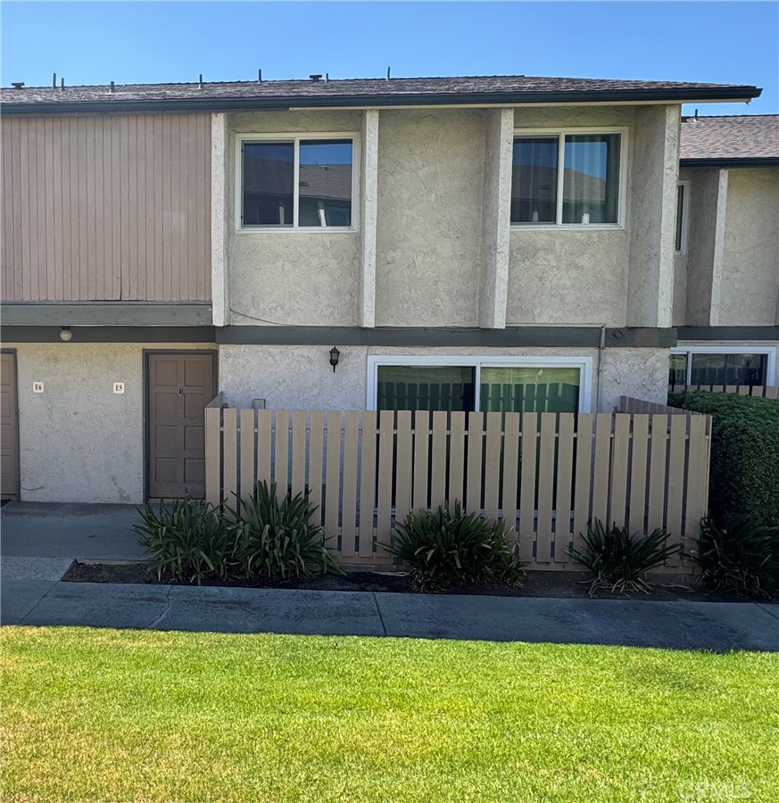2300 S Hacienda E5 Property Photo 1