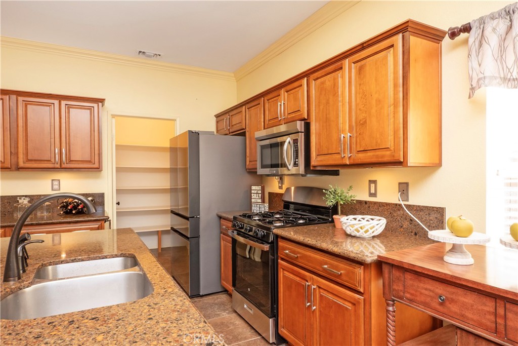13400 Baylor Property Photo 12