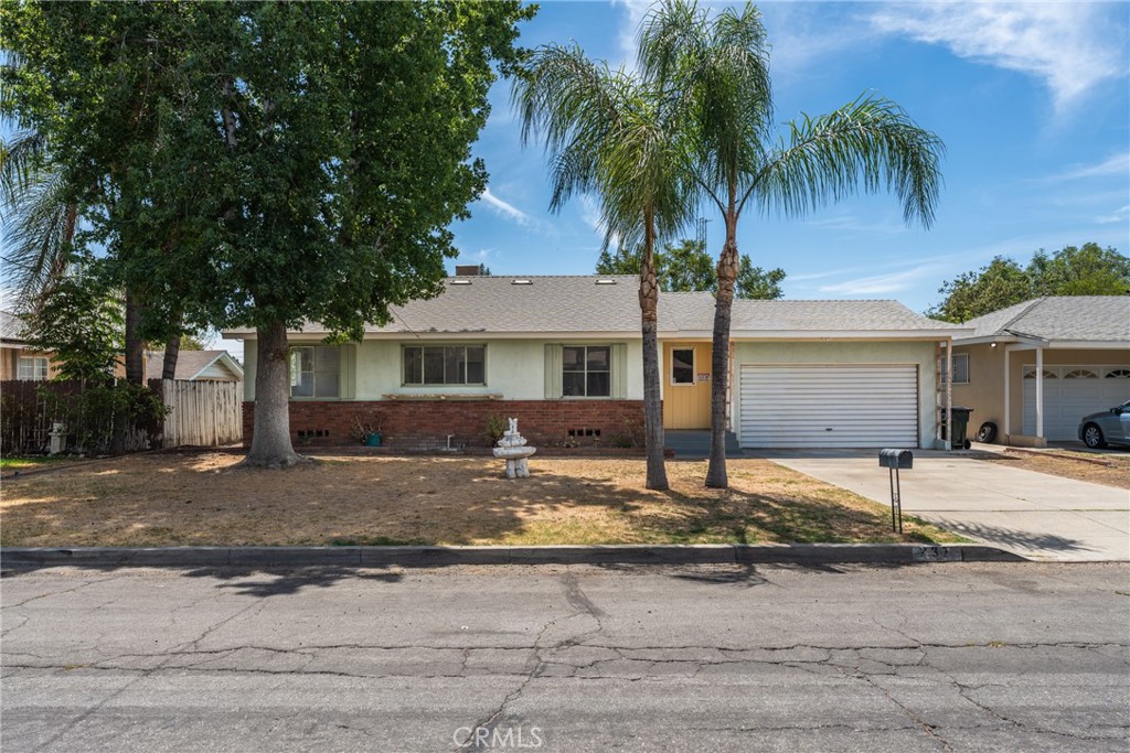 237 W Van Koevering Street Property Photo 1