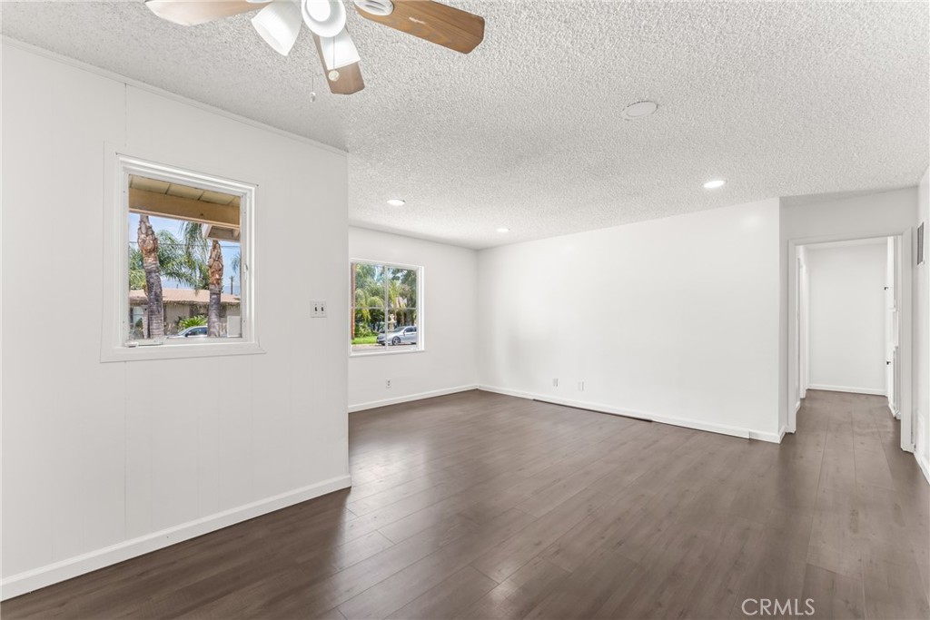 237 W Van Koevering Street Property Photo 8
