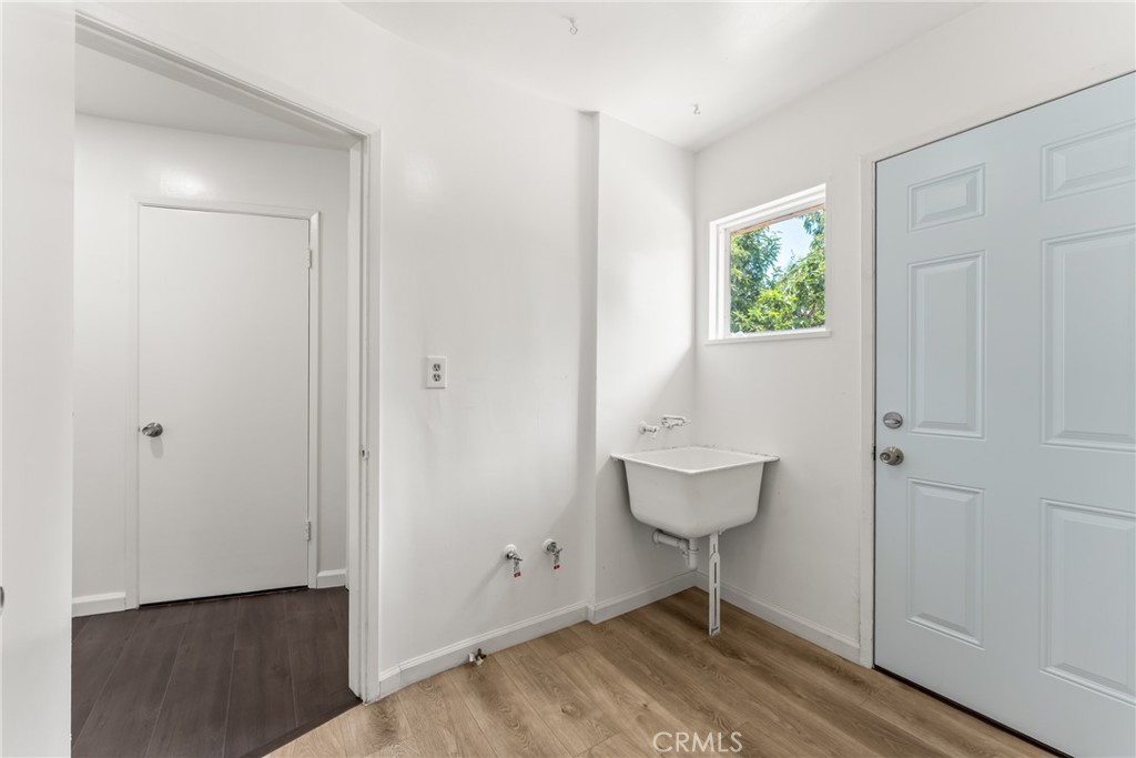 237 W Van Koevering Street Property Photo 24