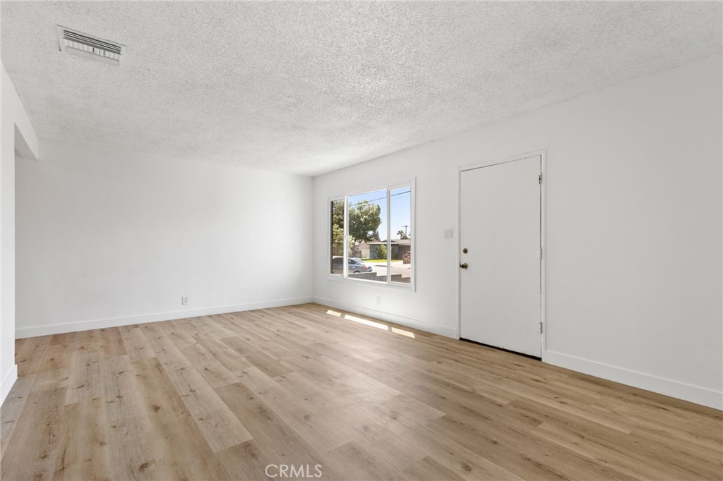 1219 E 7th Property Photo 10