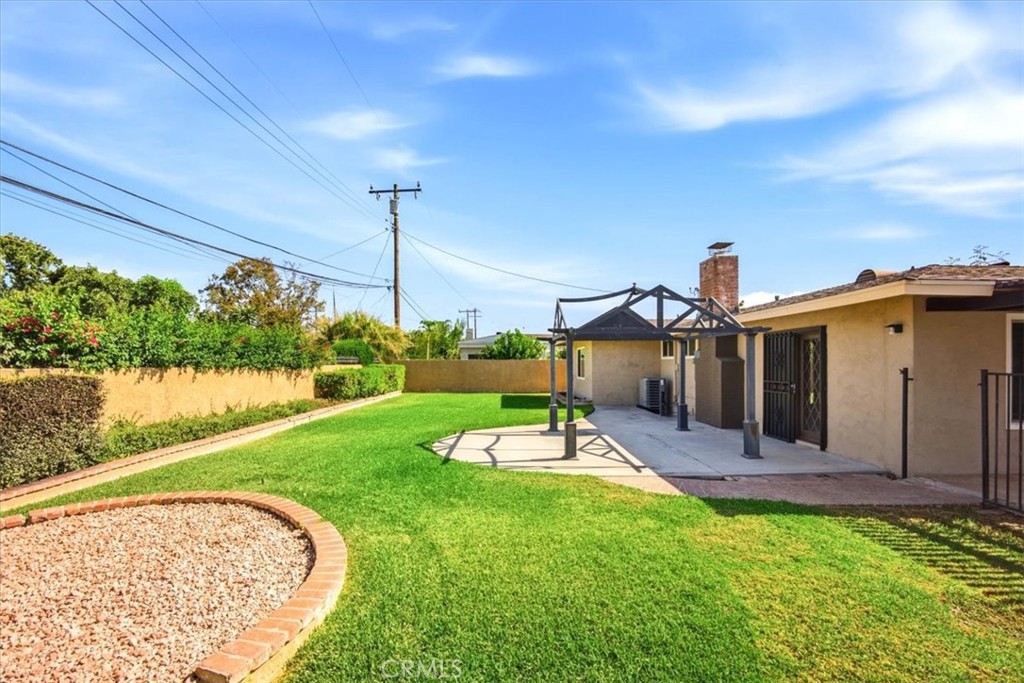 1623 S Lang Property Photo 37