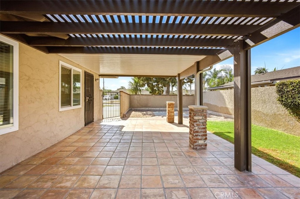 1623 S Lang Property Photo 38
